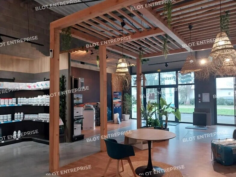 4 Avenue Des 20 Moulins, Saint-Brevin-les-Pins à vendre - Photo de l’immeuble – Image 1 sur 5