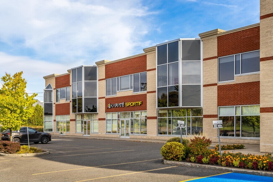 6700 Boul Pierre-Bertrand, Québec, QC à louer - Photo de l’immeuble – Image 3 sur 8
