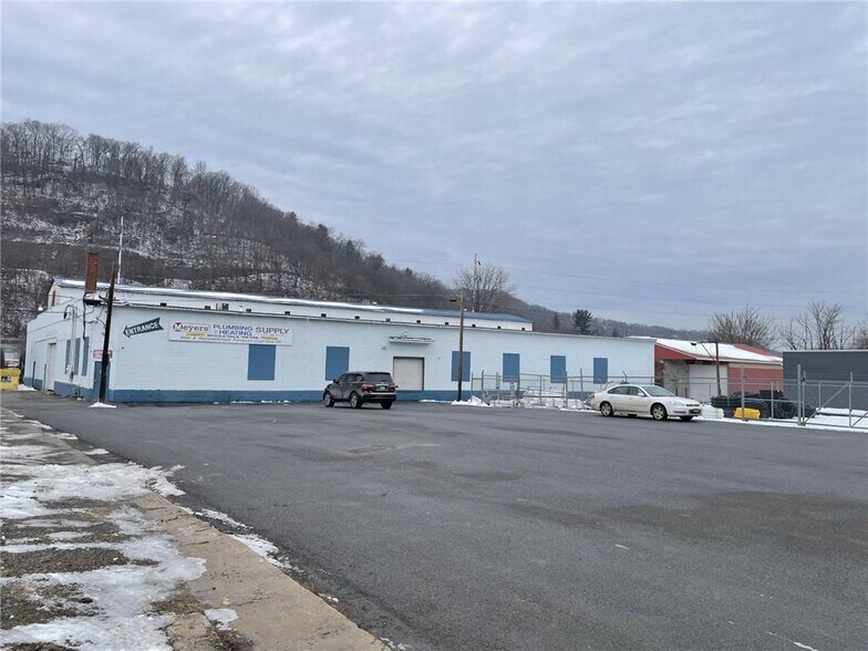520 Horner St, Johnstown, PA à vendre - Photo principale – Image 1 sur 12