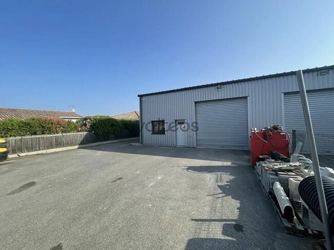 Plus de détails pour 19 Rue Lagarrigue, Garidech - Bureau, Local d'activités à louer