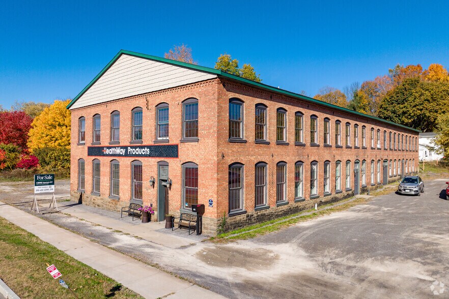 3420 Maple Ave, Pulaski, NY à vendre - Photo de l’immeuble – Image 2 sur 23