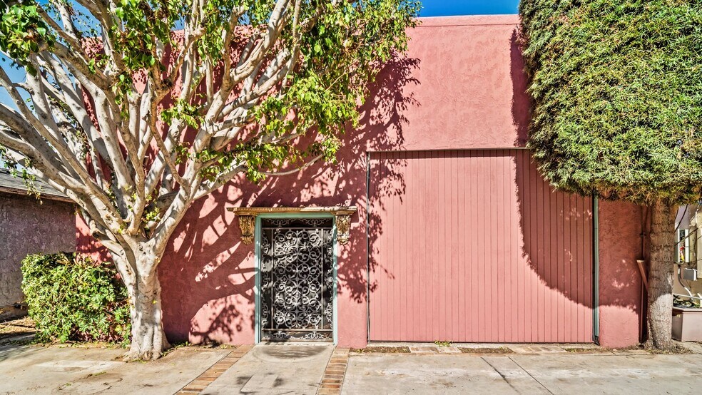 4635 E Anaheim St, Long Beach, CA à vendre - Photo principale – Image 2 sur 37