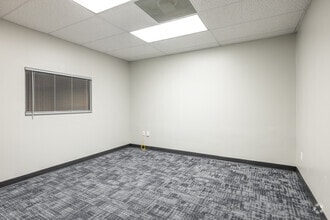 5730-5892 S Semoran Blvd, Orlando, FL à louer Photo intérieure– Image 2 sur 3