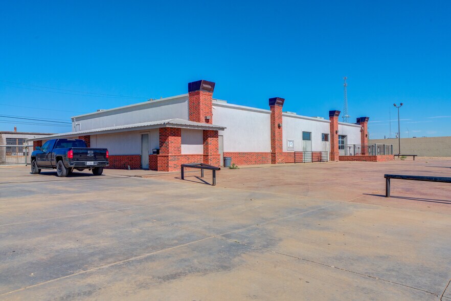 1928 Buddy Holly Ave, Lubbock, TX à vendre - Photo de l’immeuble – Image 1 sur 28