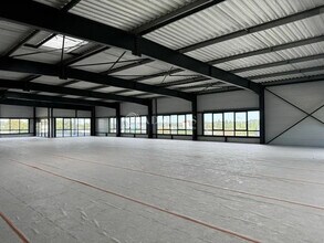 Local d’activités dans Arnas à louer Photo intérieure– Image 2 sur 4