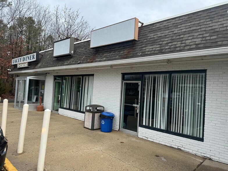 524-530 Lacey Rd, Forked River, NJ à louer - Photo de l’immeuble – Image 3 sur 6
