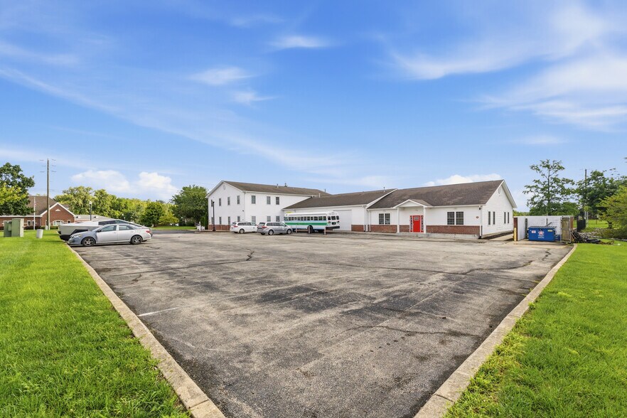 9615 E 59th St, Lawrence, IN à louer - Photo de l’immeuble – Image 1 sur 1