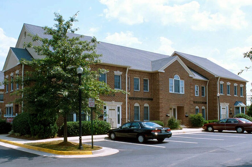 6188-6194 Old Franconia Rd, Alexandria, VA à vendre - Photo de l’immeuble – Image 2 sur 19
