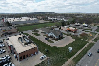 Plus de détails pour 2221 W 31st St, Lawrence, KS - Local commercial à vendre