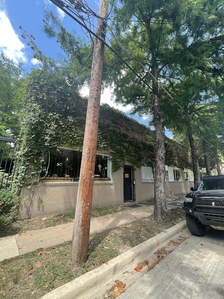 4121 Commerce St, Dallas, TX à louer - Photo de l’immeuble – Image 2 sur 21