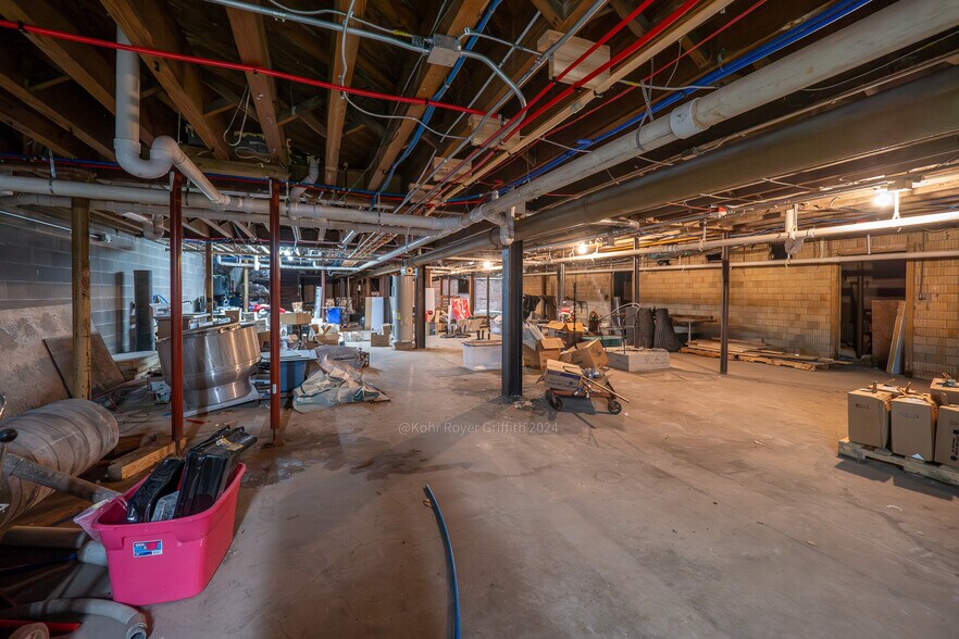 143 W Center St, Marion, OH à louer - Photo de l’immeuble – Image 3 sur 11