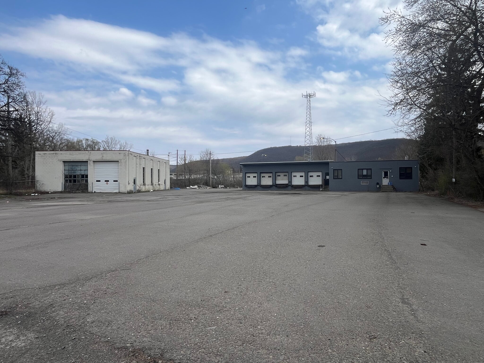 1510 Grand Central Ave, Elmira, NY à vendre Photo de l’immeuble– Image 1 sur 17