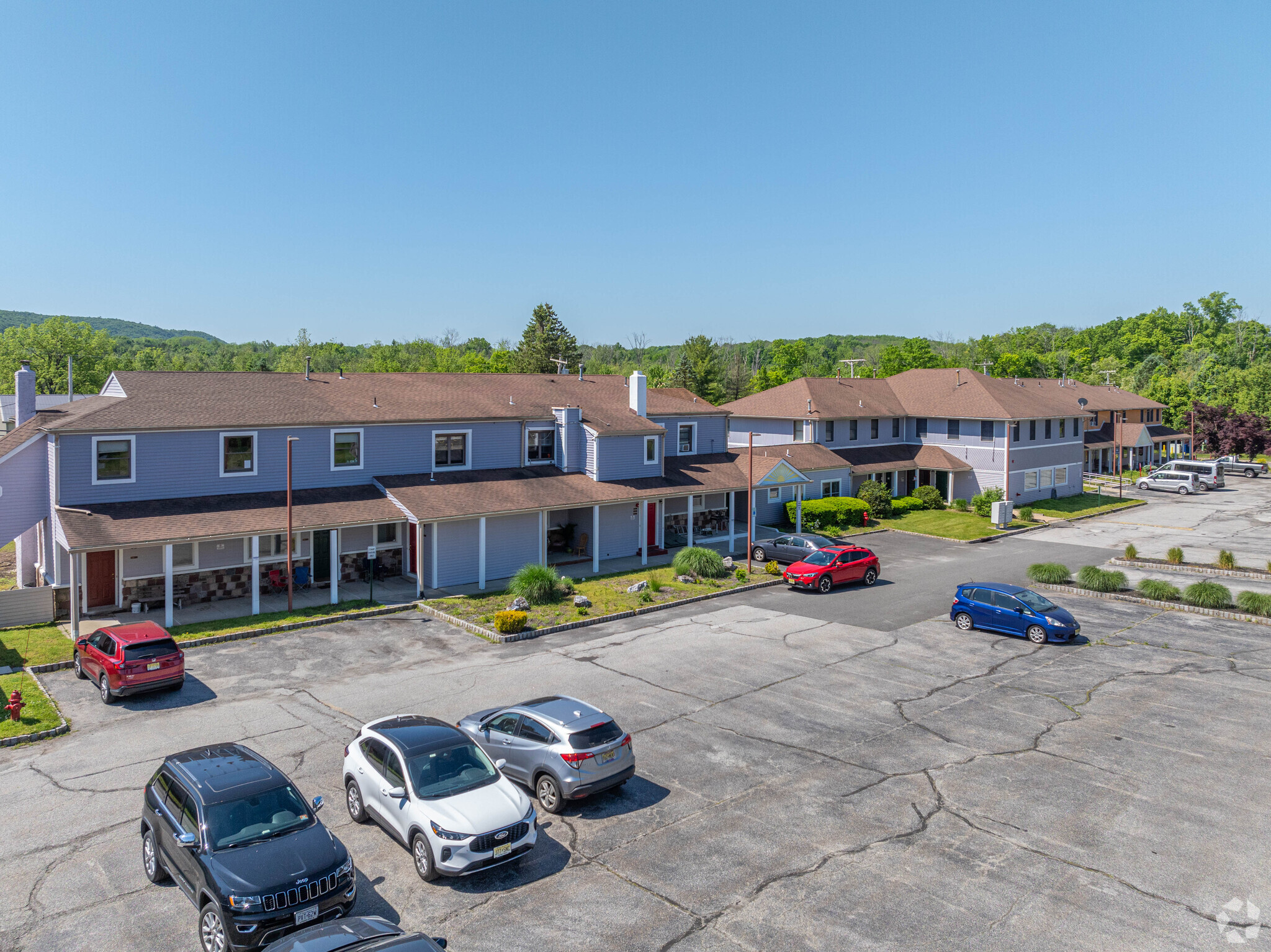 100-109 Quarry Rd, Hamburg, NJ à louer Photo principale– Image 1 sur 34
