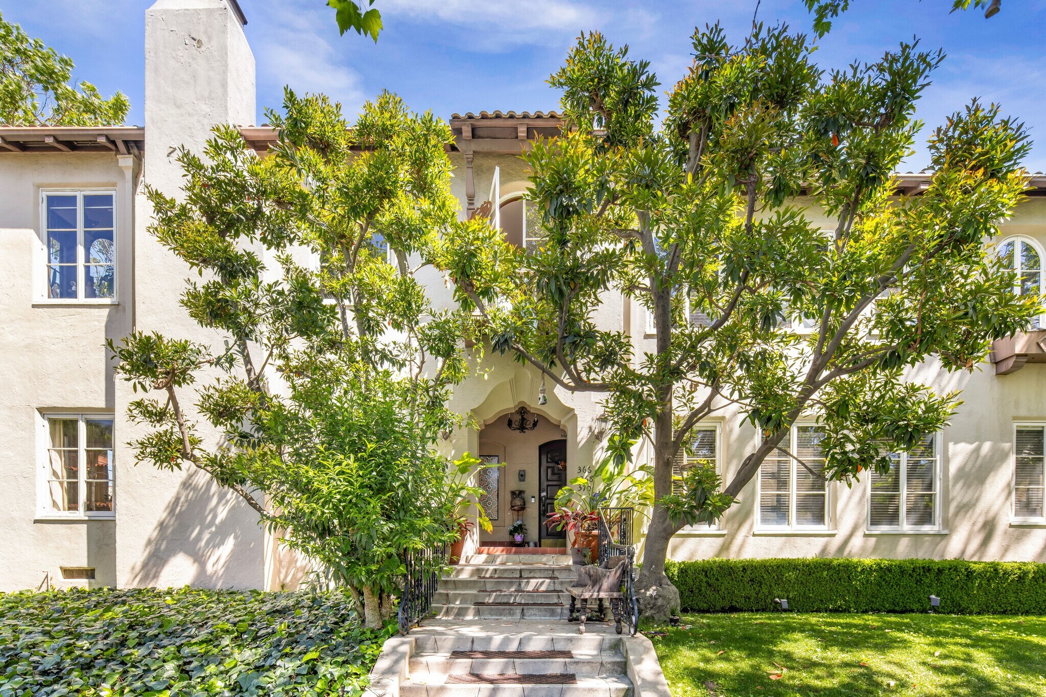 366 N Sycamore Ave, Los Angeles, CA à vendre Photo principale– Image 1 sur 16