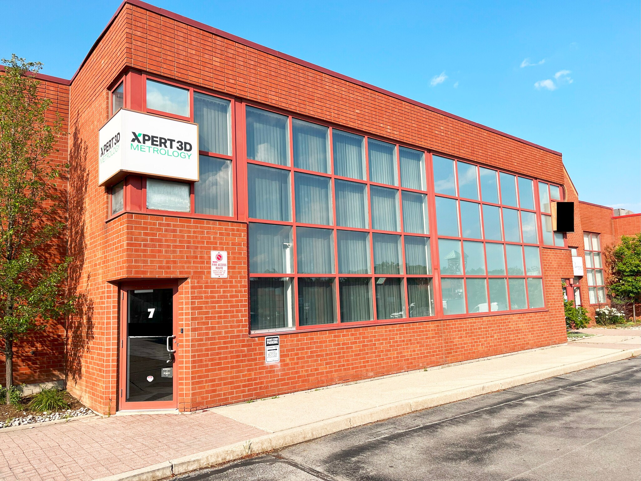 5100 S Service Rd, Burlington, ON à vendre Photo de l’immeuble– Image 1 sur 33