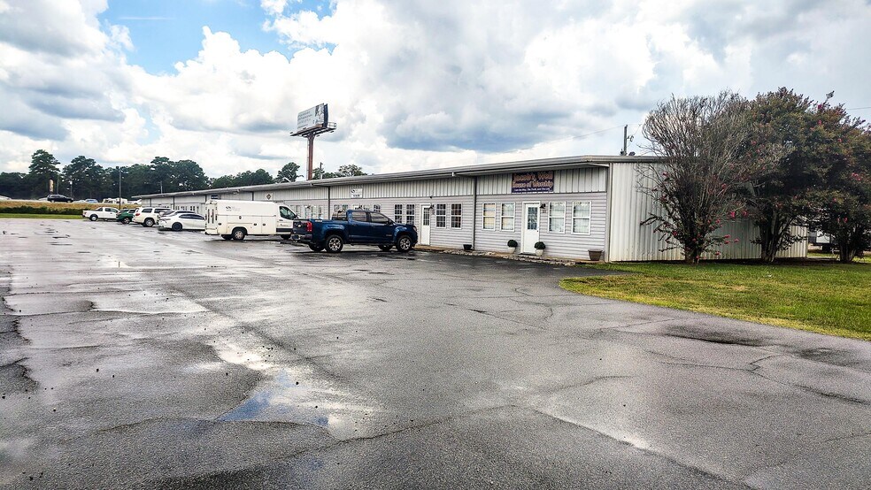 127 Peachtree Pky, Byron, GA à vendre - Photo de l’immeuble – Image 1 sur 4