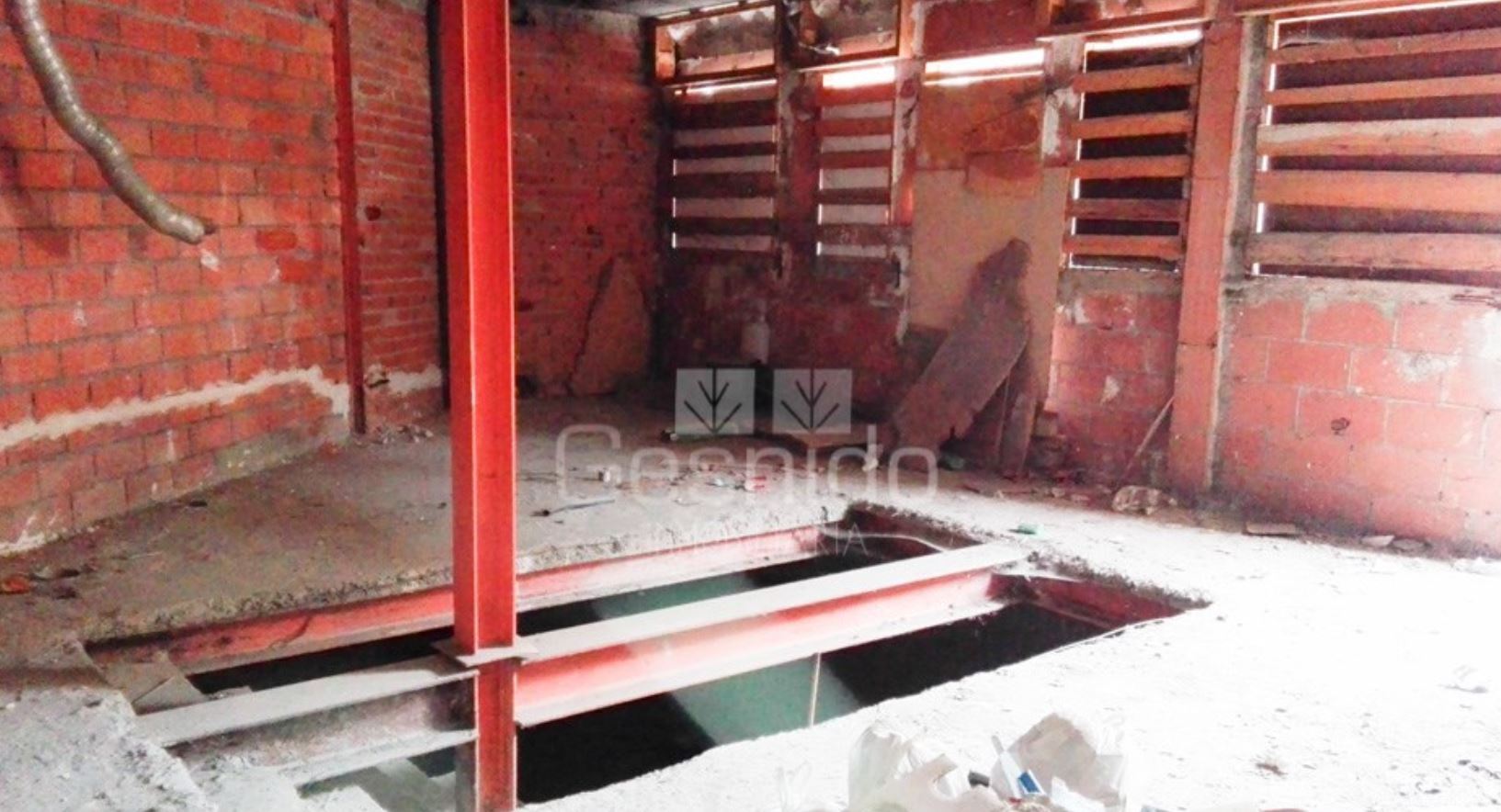 Immeuble residentiel dans Navafría, Segovia à vendre Photo intérieure– Image 1 sur 2