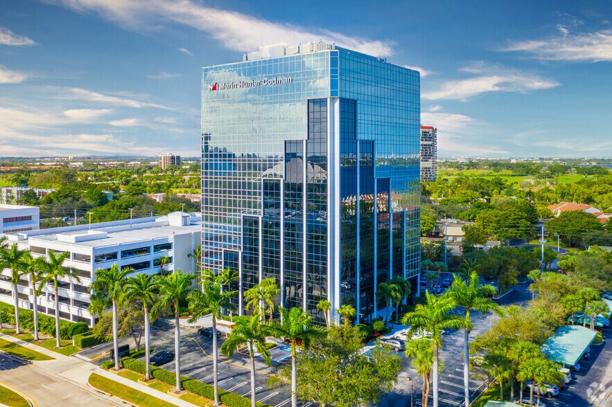 1601 Forum Pl, West Palm Beach, FL à louer - Photo de l’immeuble – Image 2 sur 13