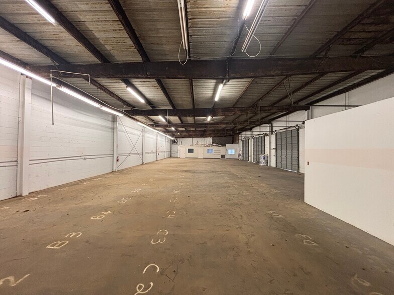 5609 Bellaire Blvd, Houston, TX à louer - Photo de l’immeuble – Image 3 sur 4