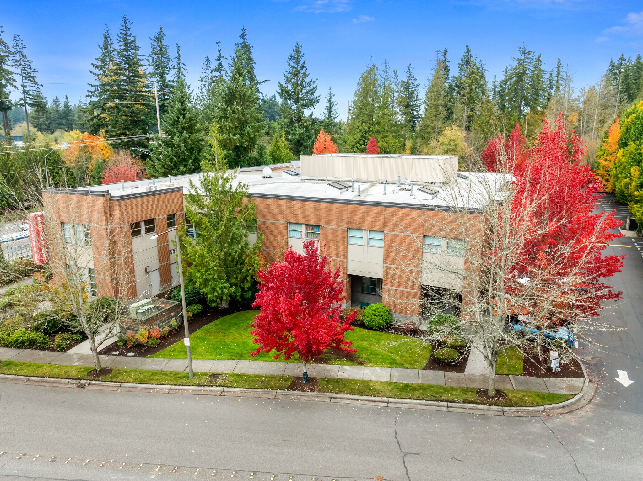1025 153rd St SE, Mill Creek, WA à louer Photo de l’immeuble– Image 1 sur 4
