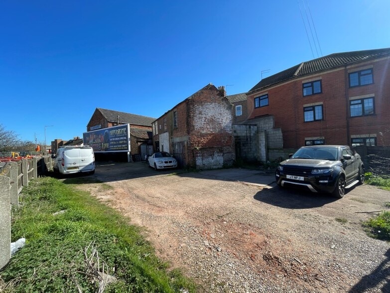 13 Priory Plain, Great Yarmouth à vendre - Photo principale – Image 1 sur 8