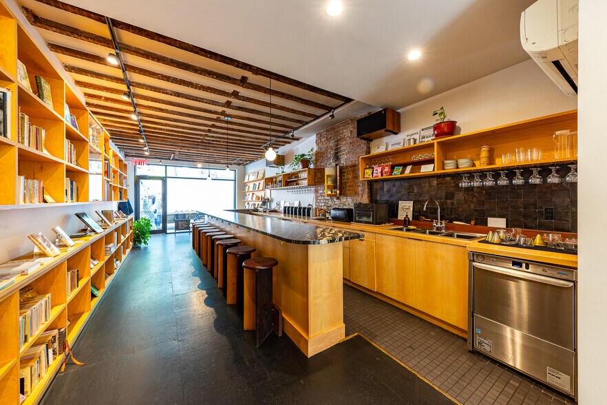 343A Tompkins Ave, Brooklyn, NY à louer - Photo de l’immeuble – Image 3 sur 7