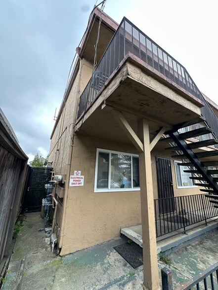 2550 35th Ave, Oakland, CA à vendre - Photo de l’immeuble – Image 3 sur 62