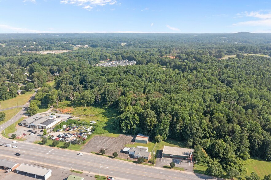 208 Costner School Rd, Bessemer City, NC à vendre - Photo de l’immeuble – Image 2 sur 22