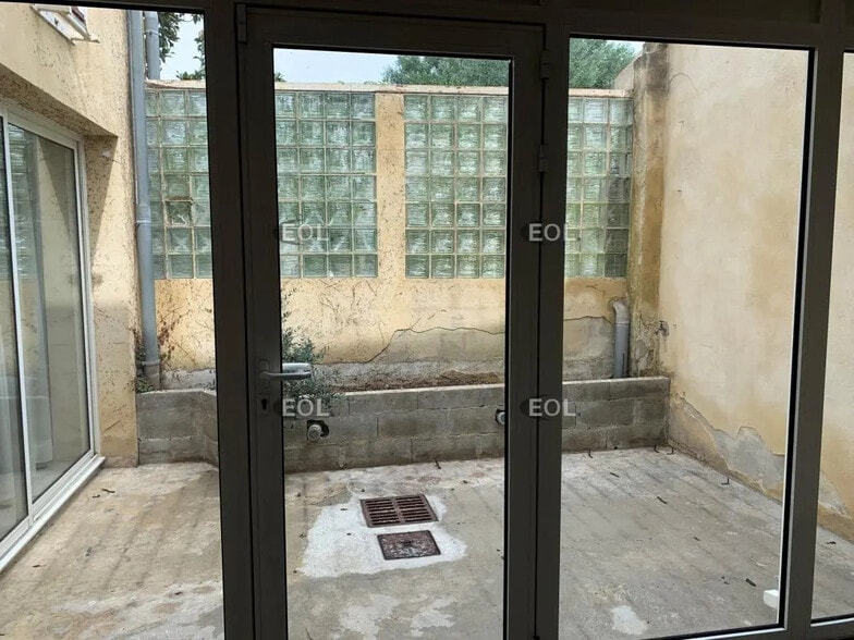 Local commercial dans Sorgues à louer - Photo de l’immeuble – Image 3 sur 4