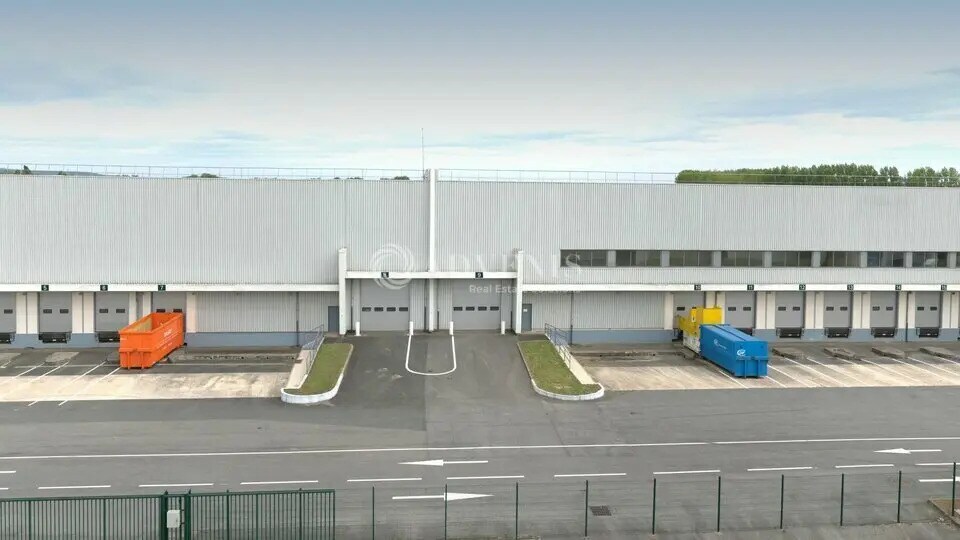 Industriel/Logistique dans Compans à louer Photo de l’immeuble– Image 1 sur 10