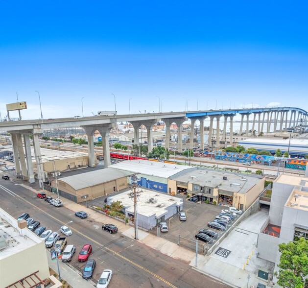 Bay Bridge Center portefeuille de 5 biens à vendre sur LoopNet.fr - Photo de l’immeuble – Image 2 sur 20