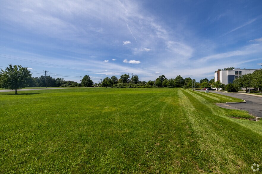 1100 Charles Ewing Blvd, Ewing, NJ à vendre - Photo de l’immeuble – Image 3 sur 14