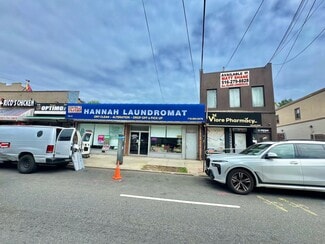 Plus de détails pour 7511-7513 Metropolitan Ave, Middle Village, NY - Local commercial à vendre