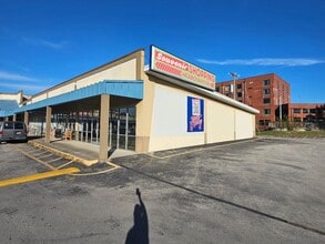 2416 Music Valley Dr, Nashville, TN à louer Photo de l’immeuble– Image 2 sur 3