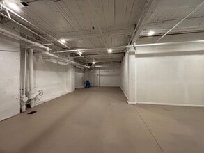 3502 SCOTTS Ln, Philadelphia, PA à louer Photo intérieure– Image 2 sur 3