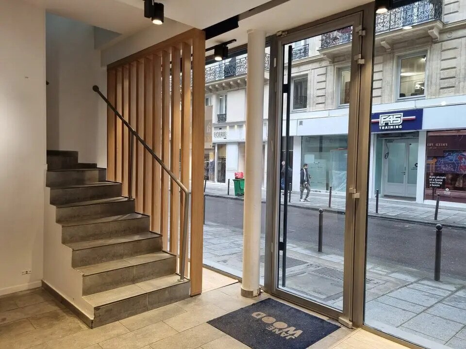 Local commercial dans Paris à vendre Photo de l’immeuble– Image 1 sur 10