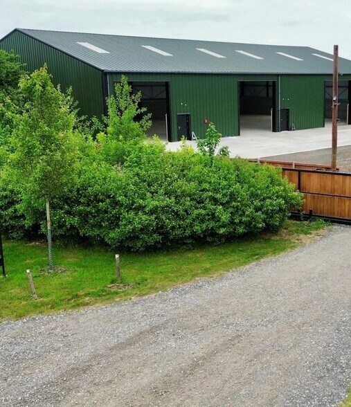 Unit A, Godington Buildings, Bicester à louer - Photo de l’immeuble – Image 1 sur 8