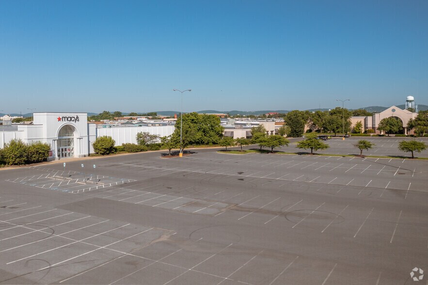 5500 Buckeystown Pike, Frederick, MD à louer - Photo de l’immeuble – Image 1 sur 2