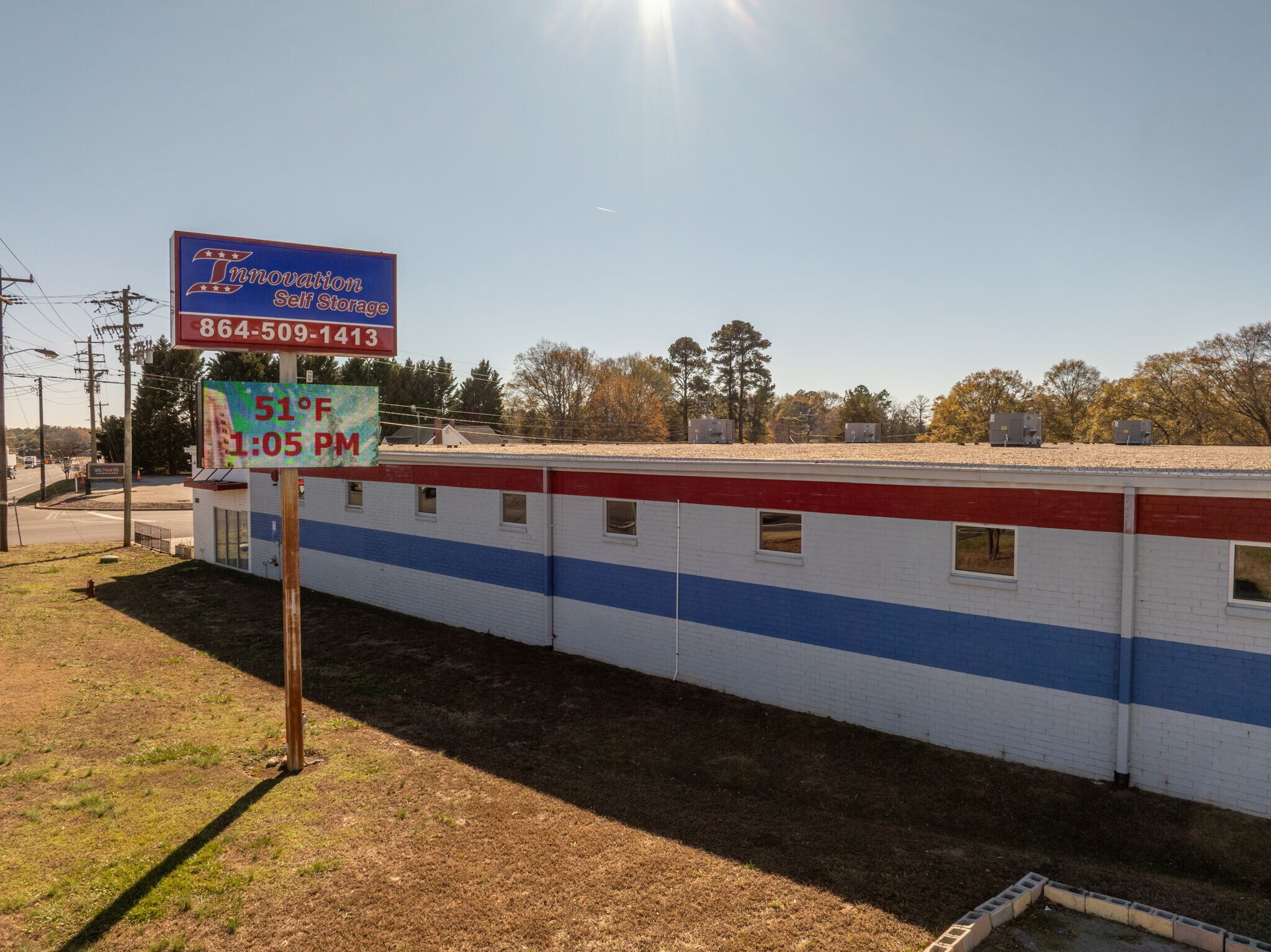 Innovation | Interstate portefeuille de 2 biens à vendre sur LoopNet.fr Photo principale– Image 1 sur 7