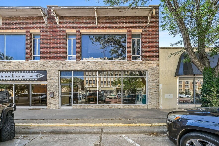 119 W Kingsmill Ave, Pampa, TX à vendre - Photo de l’immeuble – Image 2 sur 19