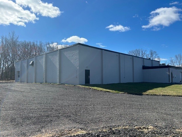 1225 Tunnel Rd, Perkasie, PA à louer - Photo de l’immeuble – Image 2 sur 7