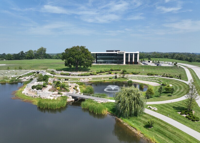 200 Corporate Dr, Jeffersonville, IN à vendre - Photo de l’immeuble – Image 3 sur 3