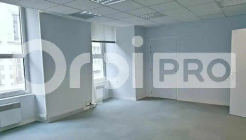 Bureau dans Saint-Brieuc à louer - Photo de l’immeuble – Image 2 sur 4