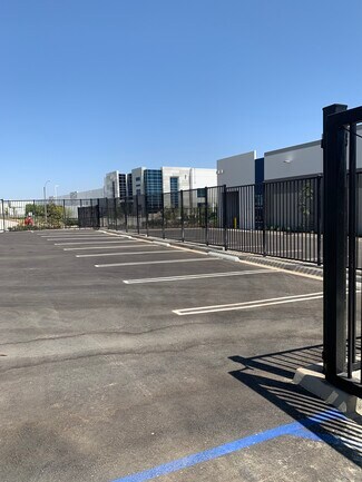 Plus de détails pour 21800 Van Buren Blvd, Riverside, CA - Industriel/Logistique à vendre
