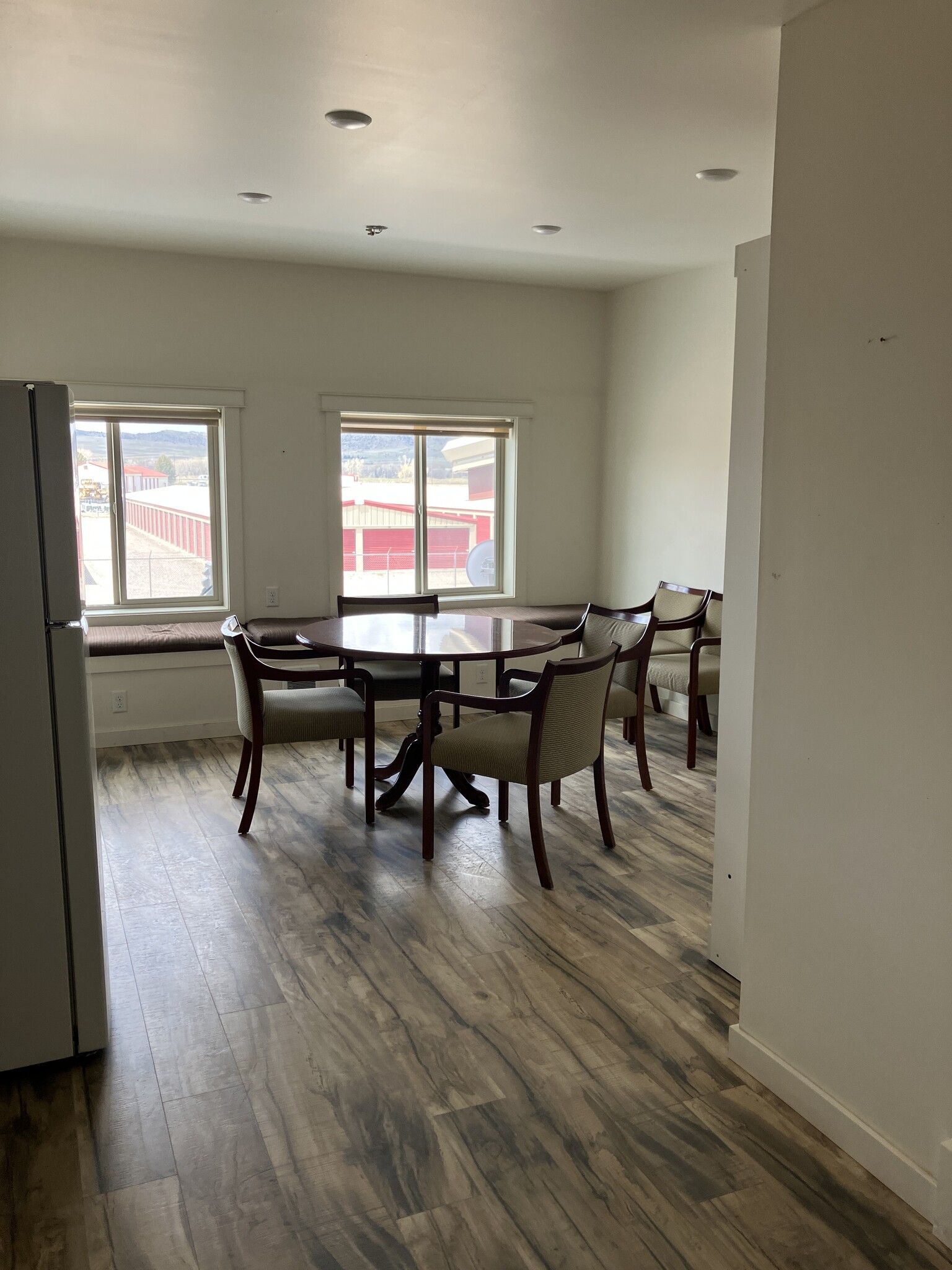 33 Business Road park, Livingston, MT à louer Photo intérieure– Image 1 sur 2