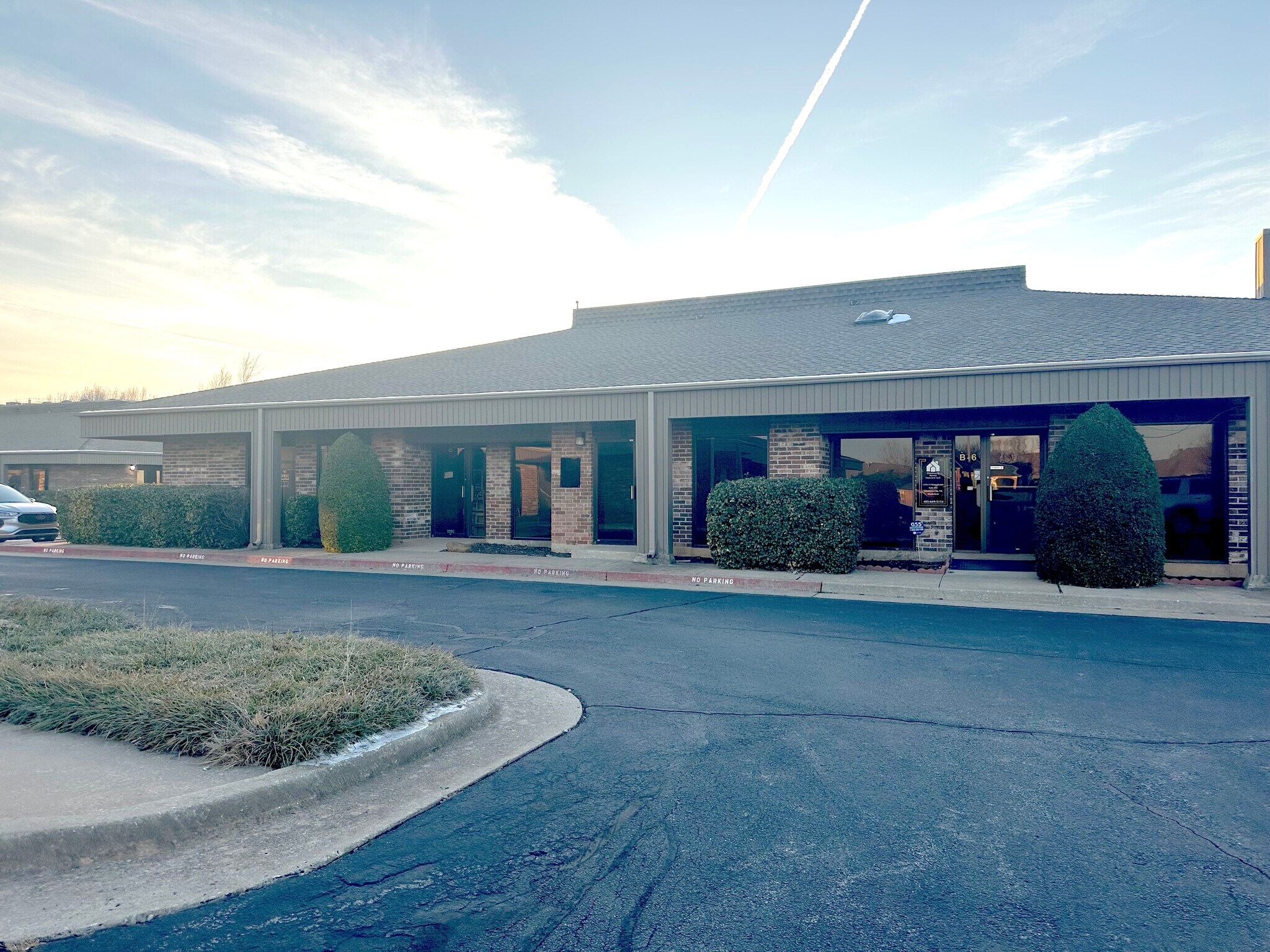 11914 N Pennsylvania Ave, Oklahoma City, OK à louer Photo principale– Image 1 sur 7