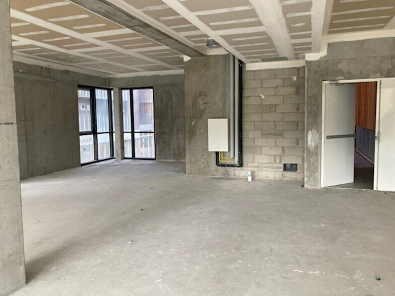 Bureau dans L'ILE-SAINT-DENIS à vendre - Photo intérieure – Image 1 sur 7