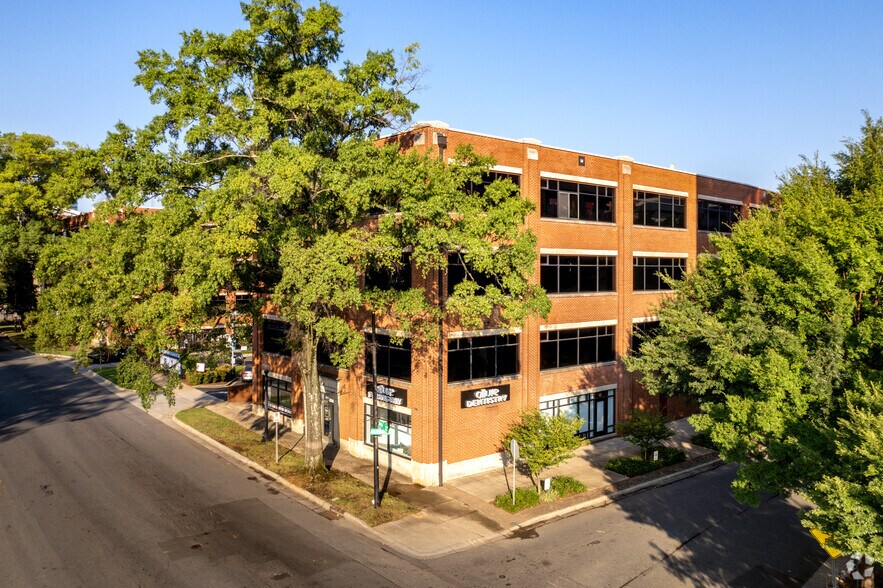 310 Arlington Ave, Charlotte, NC à vendre - Photo de l’immeuble – Image 2 sur 28