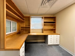 13-15 E Deer Park Dr, Gaithersburg, MD à louer Photo intérieure– Image 2 sur 10