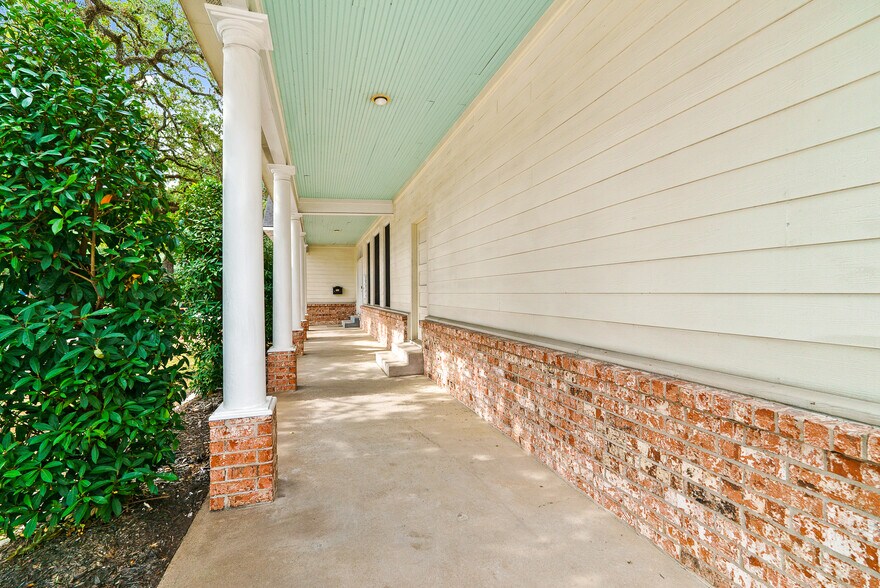800 Jackson St, Richmond, TX à vendre - Photo de l’immeuble – Image 3 sur 38